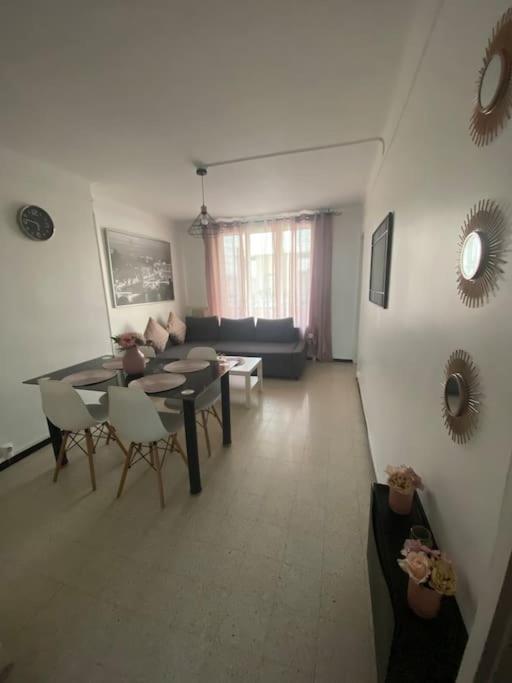 Appartement T4 A Deux Pas De La Gare St Charles Marseille Kültér fotó