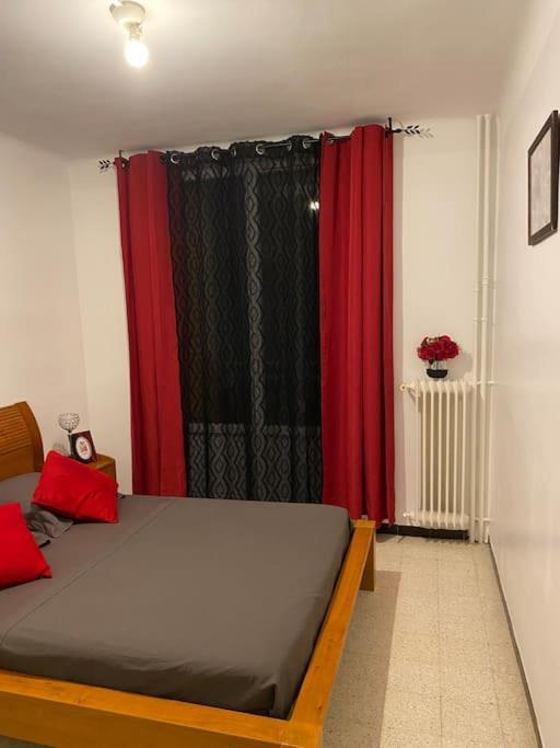 Appartement T4 A Deux Pas De La Gare St Charles Marseille Kültér fotó