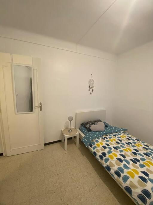Appartement T4 A Deux Pas De La Gare St Charles Marseille Kültér fotó
