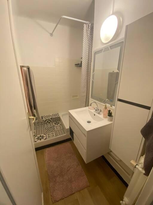 Appartement T4 A Deux Pas De La Gare St Charles Marseille Kültér fotó