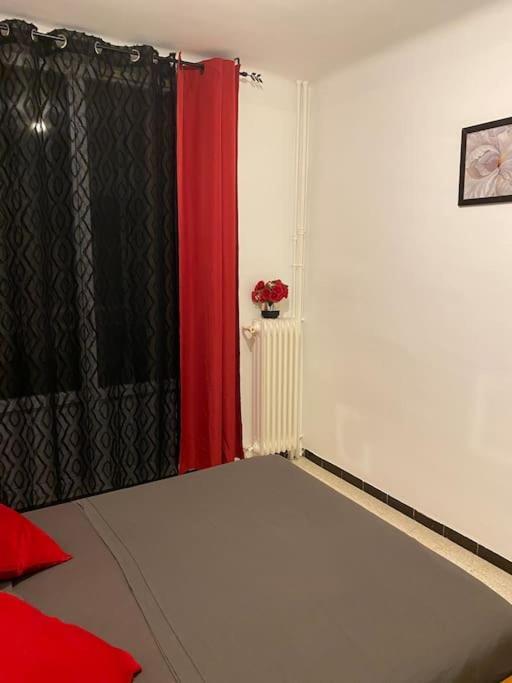 Appartement T4 A Deux Pas De La Gare St Charles Marseille Kültér fotó