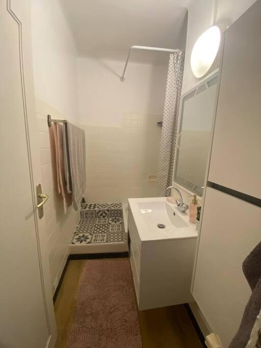 Appartement T4 A Deux Pas De La Gare St Charles Marseille Kültér fotó
