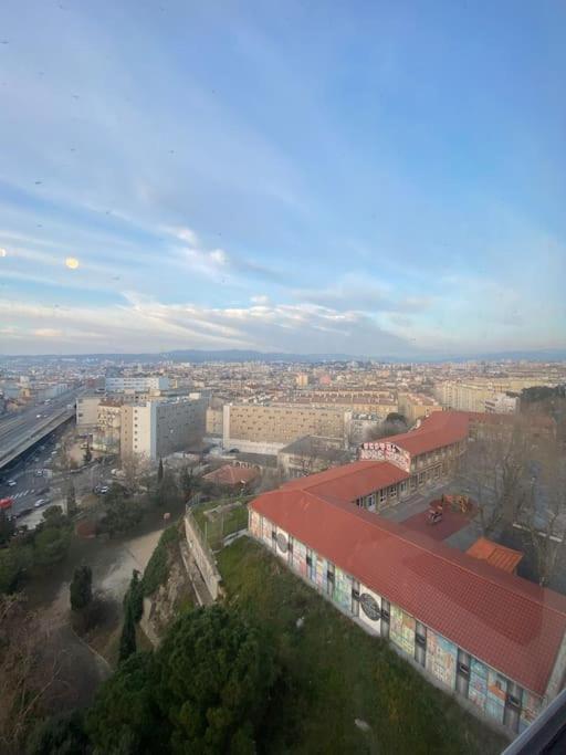Appartement T4 A Deux Pas De La Gare St Charles Marseille Kültér fotó