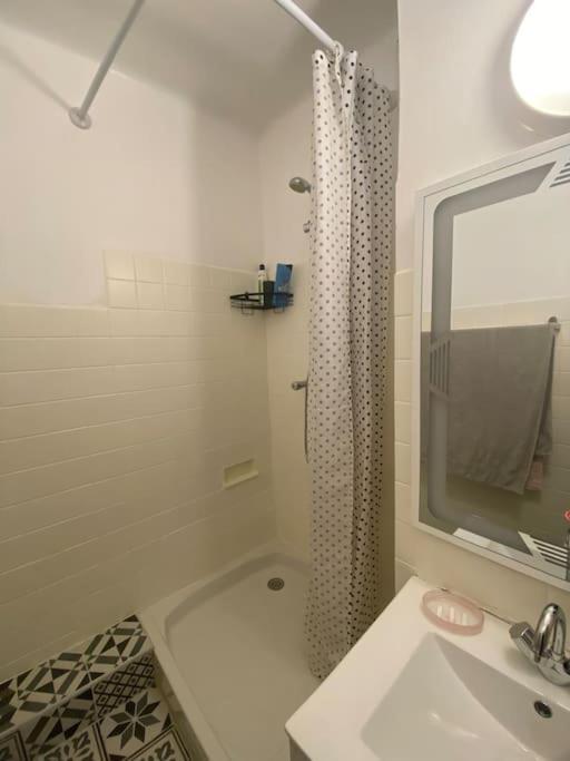 Appartement T4 A Deux Pas De La Gare St Charles Marseille Kültér fotó